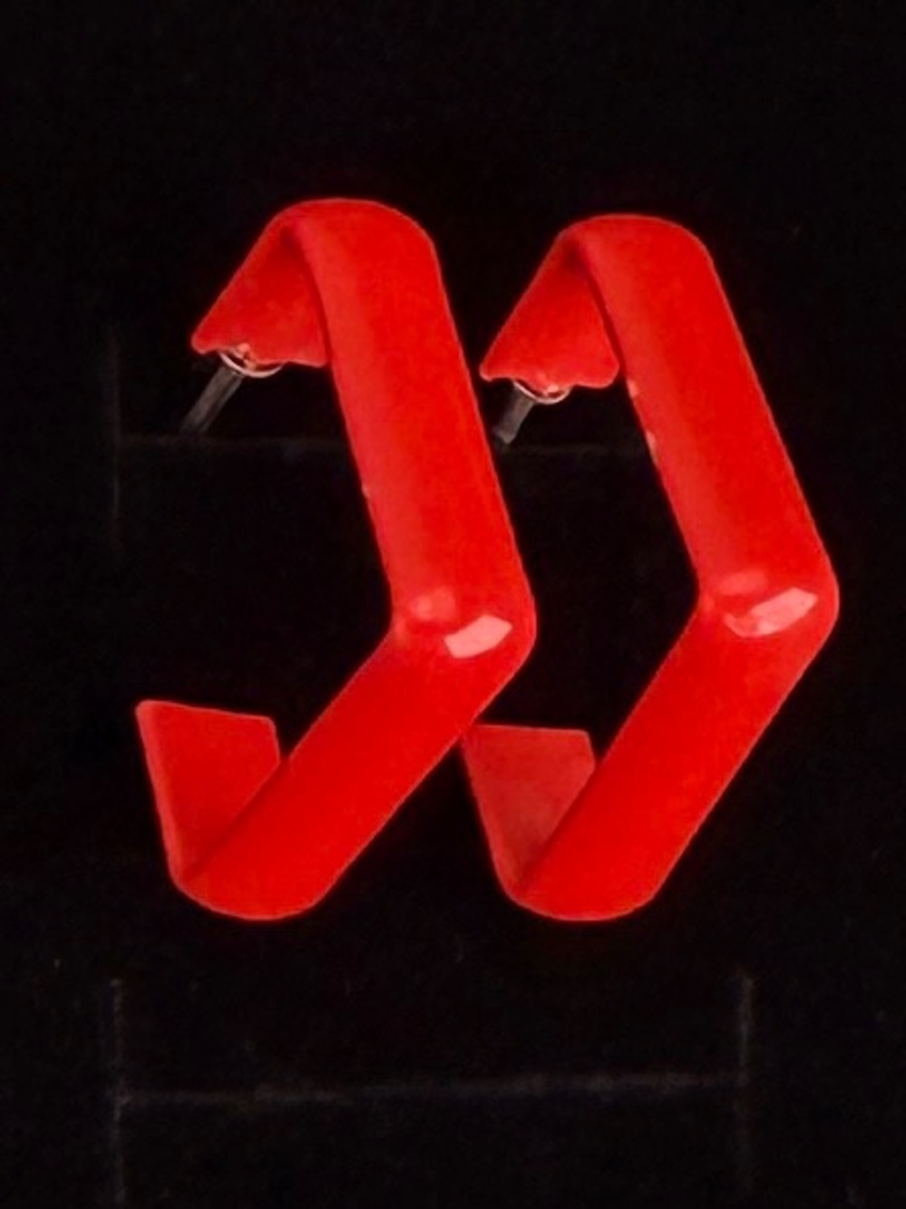Vintage Red Geometric Square Pierced Hoop Earrings Bold Retro Statement
